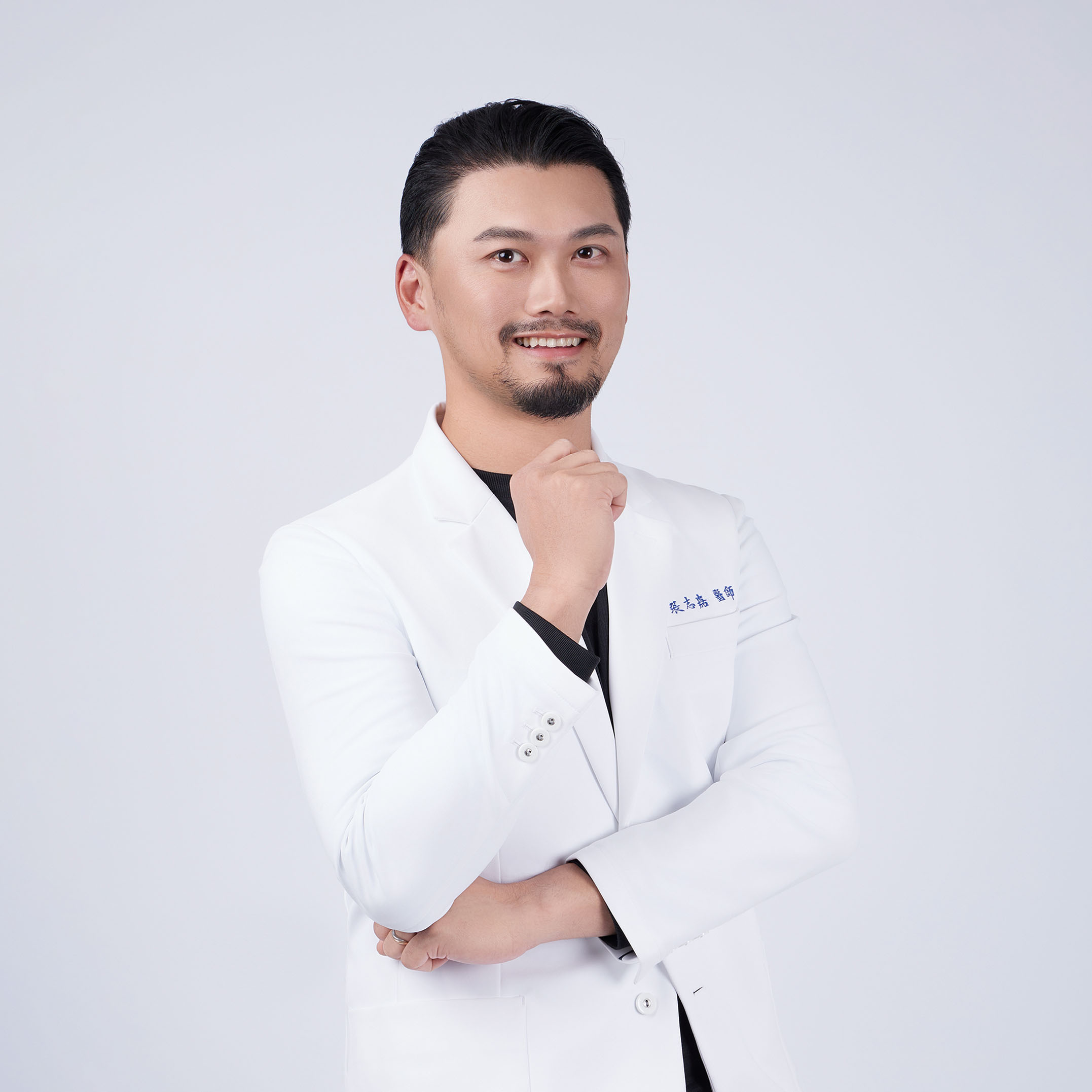 張志嘉 醫師 <small> 牙周專科</small>